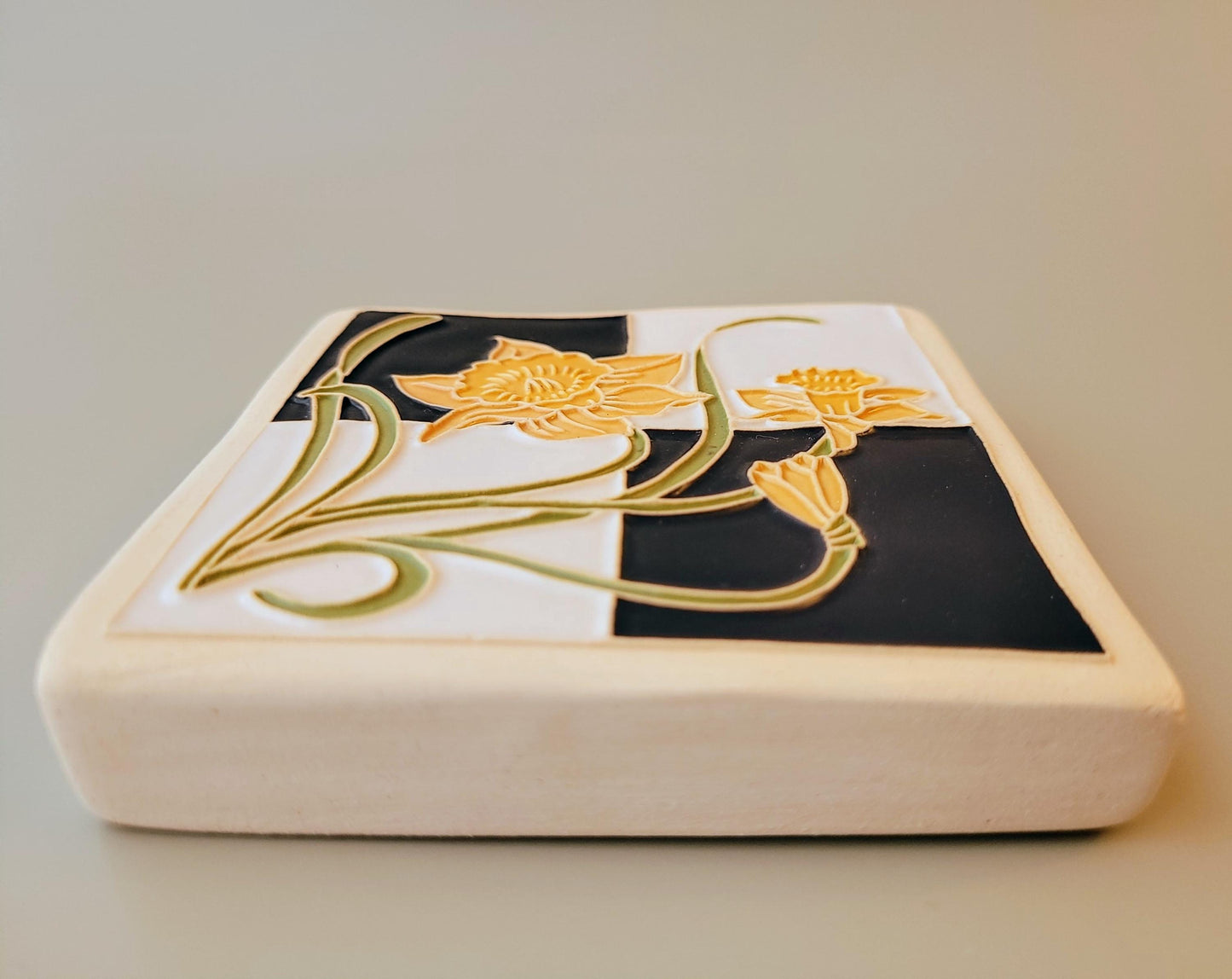 Daffodil Tile, Handmade 4x4 ceramic art tile