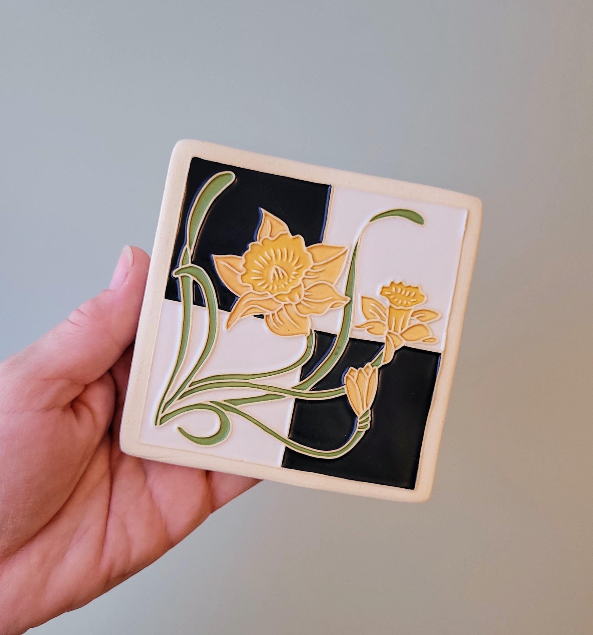 Daffodil Tile, Handmade 4x4 ceramic art tile