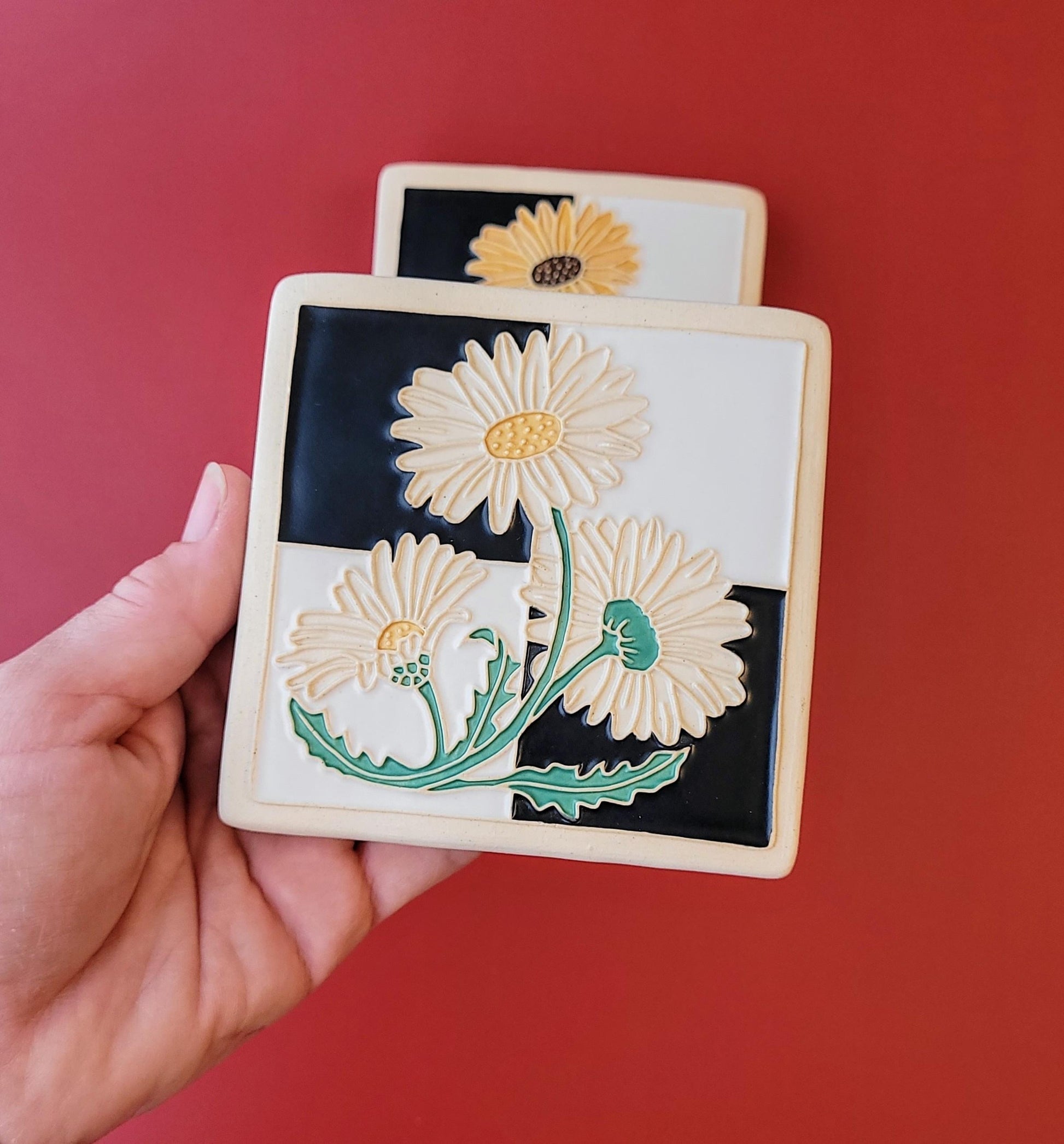 Daisy Tile, Handmade ceramic art tile