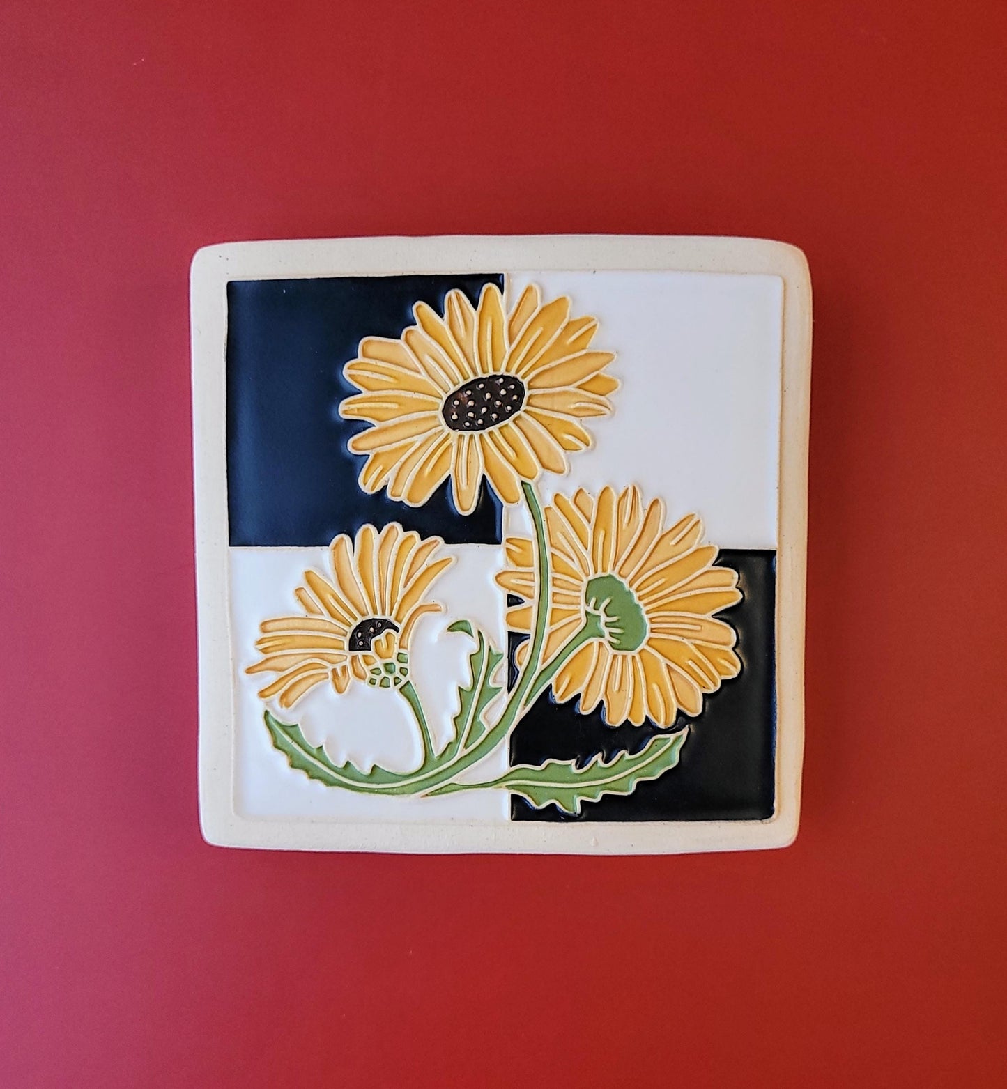 Daisy Tile, Handmade ceramic art tile